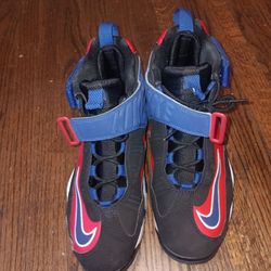Nike men size 10