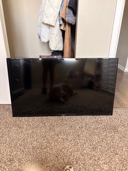 36” Smart TV