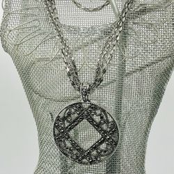 Silver tone necklace