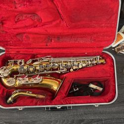 Armstrong Alto Saxophone 