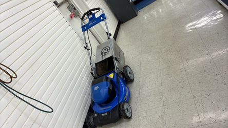 Battery Powered Lawnmower