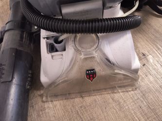 Carpet steamer