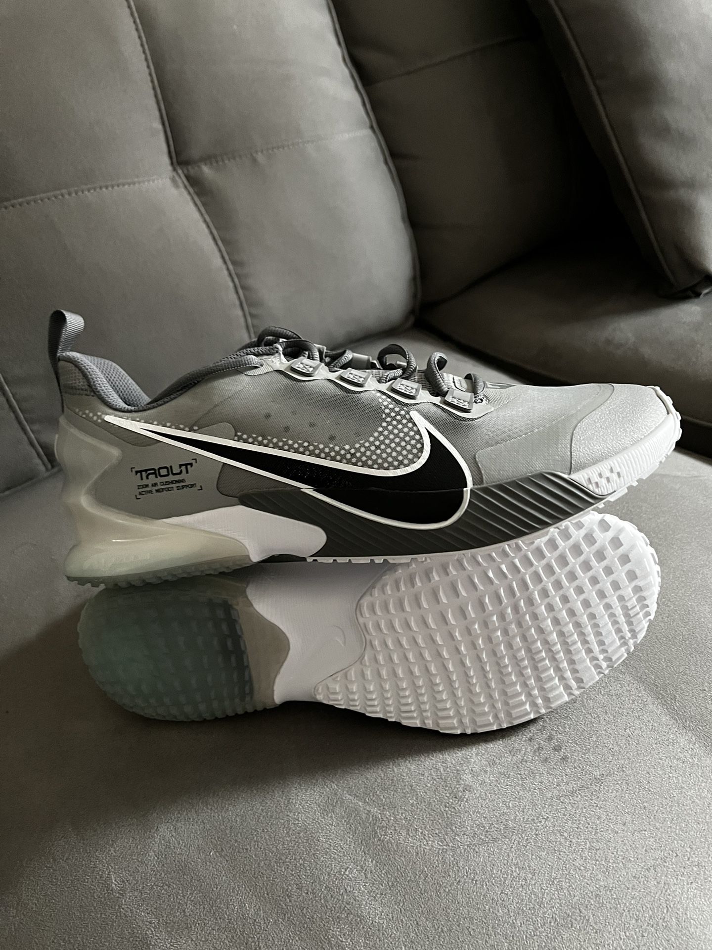 Nike Force Zoom Trout LTD Turf Smoke Grey Black White CZ5916 003 Mens 