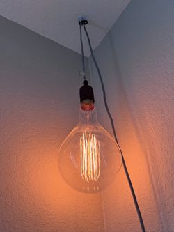 Vintage style light bulb lights