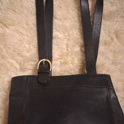 4157. Vintage Wavery Soho Buckle Bag