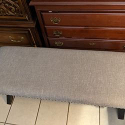 GREAT BEANCH, GREAT CONDITION 47 INCHES LONG 19 INCHES HIGH