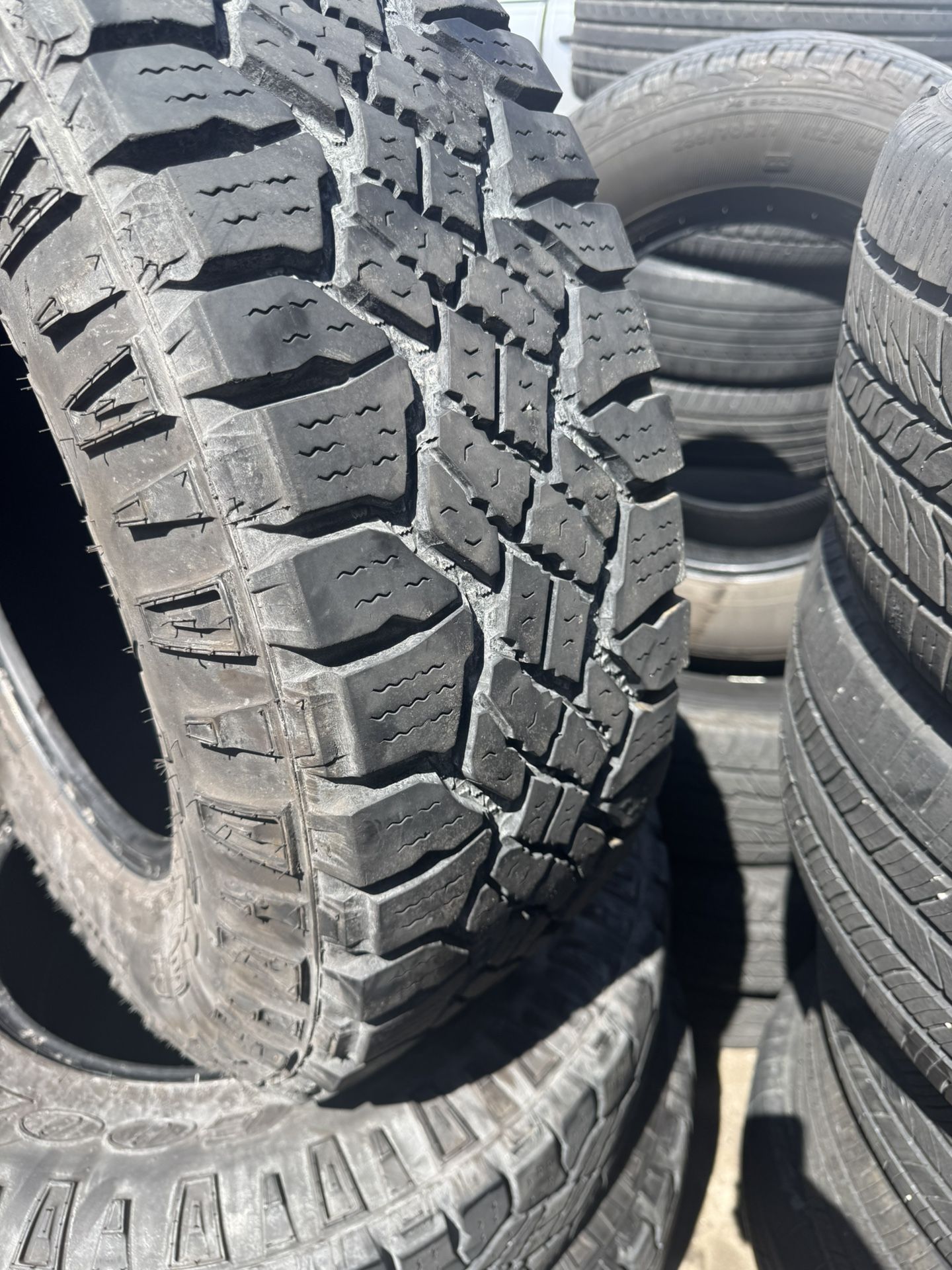 Lt265 70 17 Duratrac