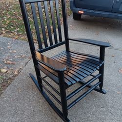 Wood Rocking Chair 
