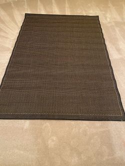 Rug - 90” x 62” - New