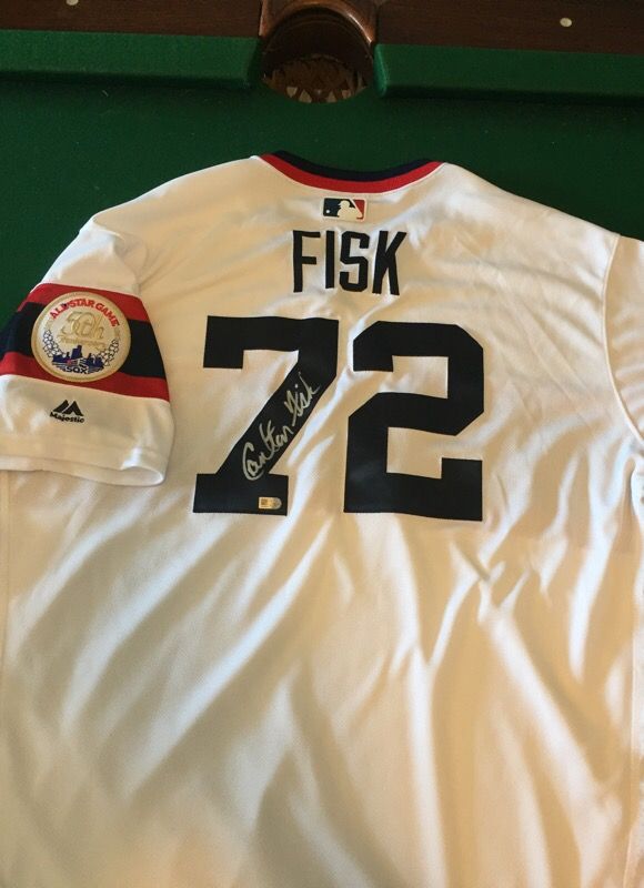 Autographed Chicago white sox Carlton Fisk
