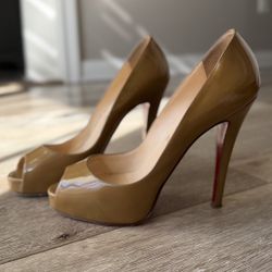 Christian Louboutin Size 38