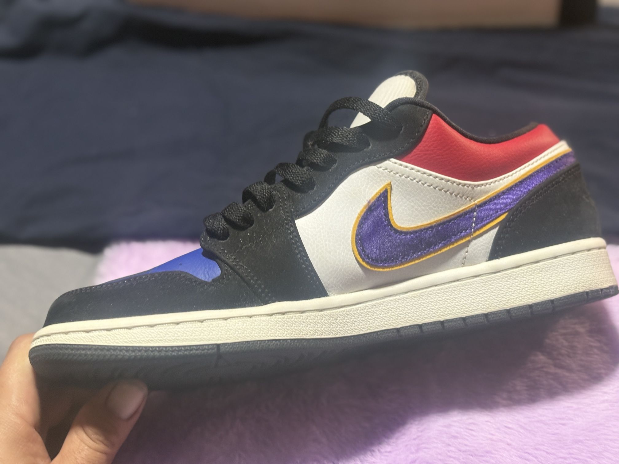 Authentic Jordan’s 1 Low Lakers Top 3
