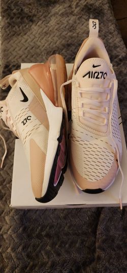 Women’s Nike Pink Tennis Shoes