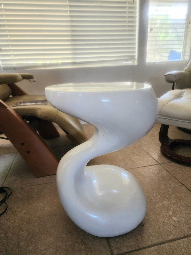 beautiful end table