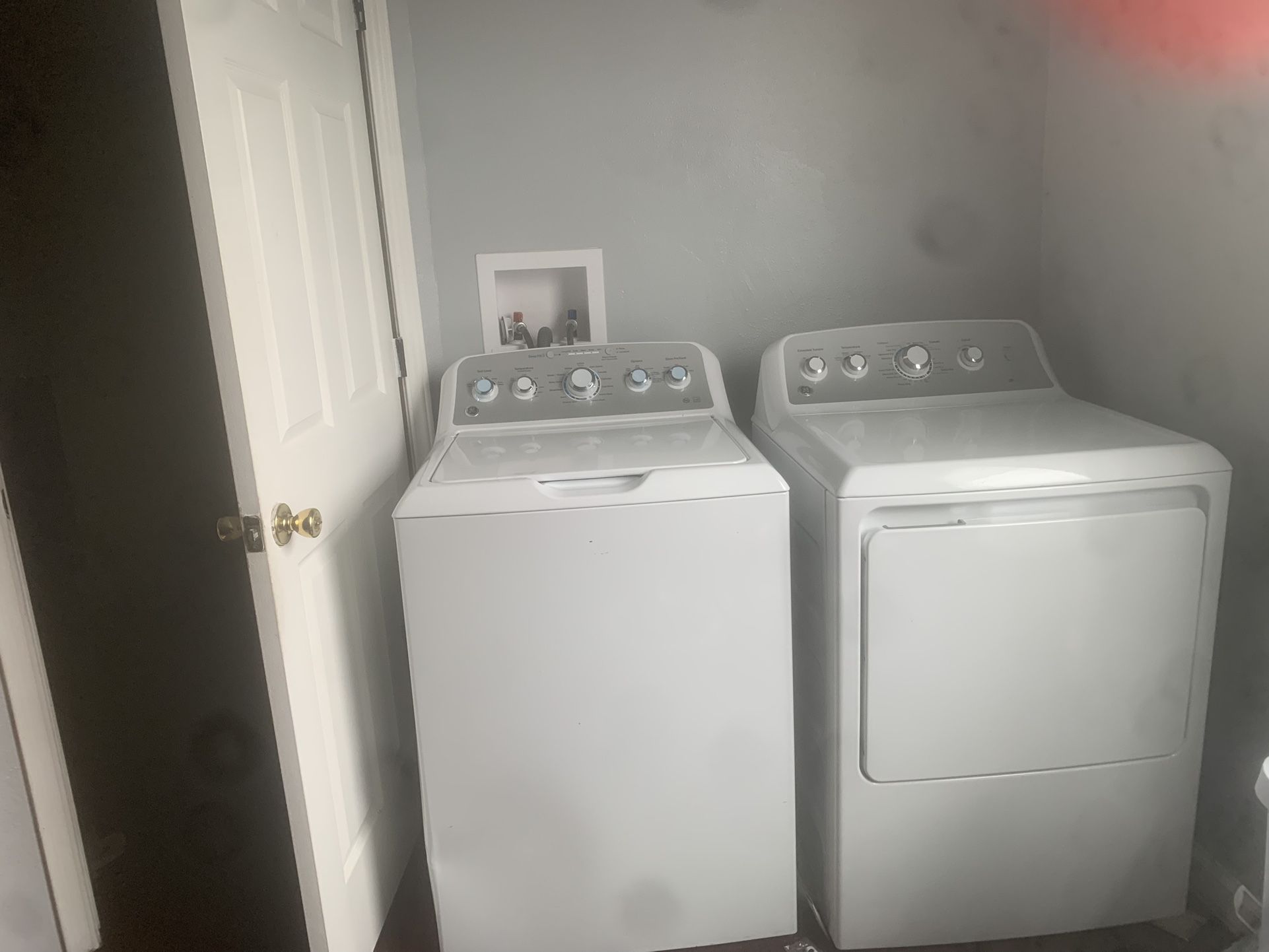 Washer/ Dryer (sold as a Unit, Not Separately) 