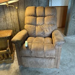 Power Lift Recliner Chair