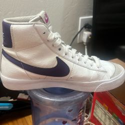 Woman’s Nike Shoes