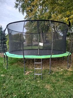 Trampoline