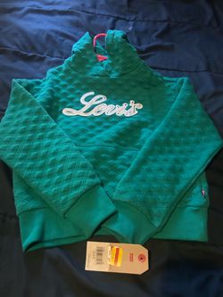 Kids Levi’s sweater