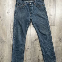 USED LEVI PANTS