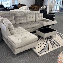 Sectional With The Free Ottoman And A Free Rug 799 Was 1500