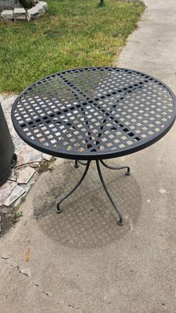 Outdoor bistro table
