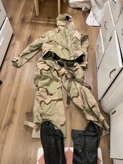 JSLIST Chemical Protective Overgarment Set, medium regular. 2 sets of chemical boots. Open to trade