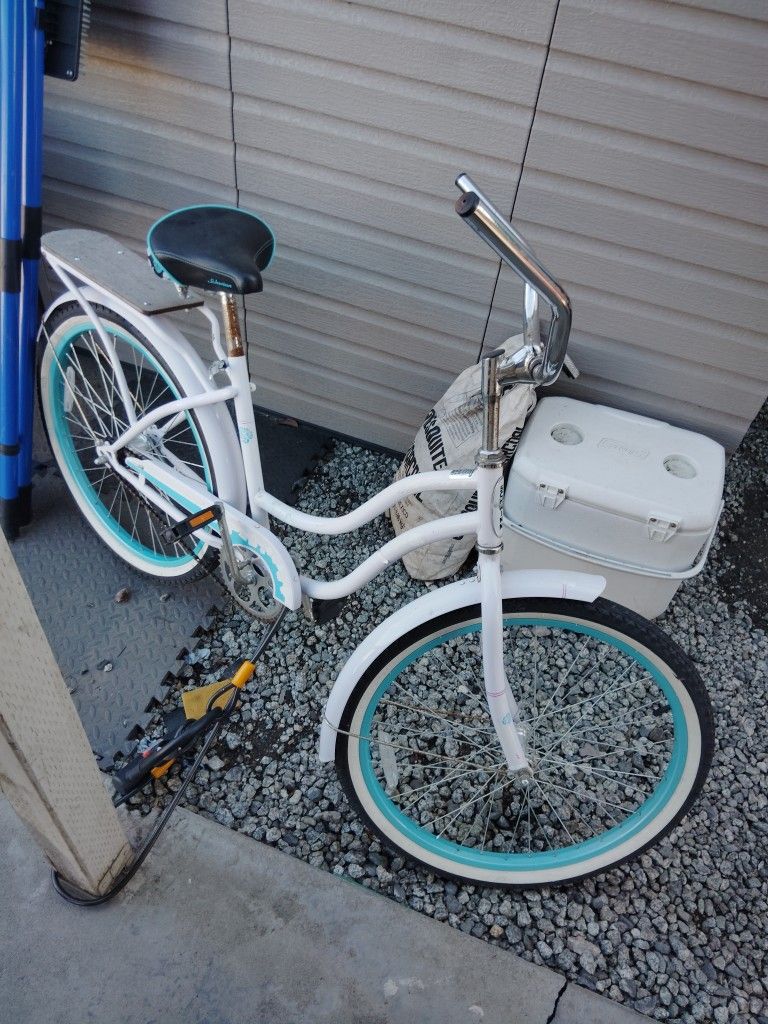 Schwin Cruiser Bike