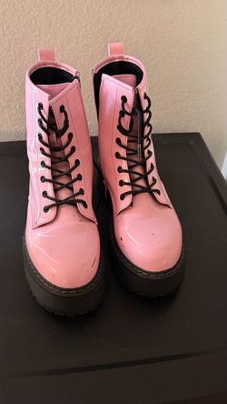 Steve Madden BETTYY Pink Patent Platform Combat Boots – Lace Up