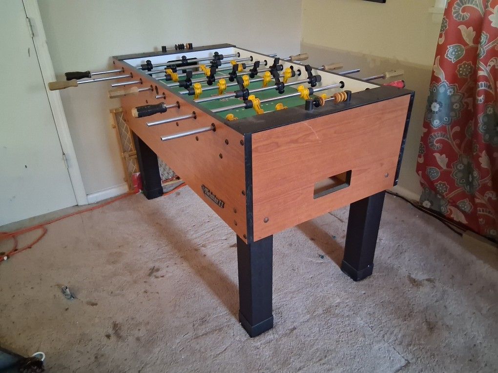 TORNADO TWISTER II PROFESSIONAL FOOSBALL TABLE