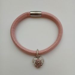 BRIGHTON BRAND PINK SOFT LEATHER 7.5” MAGNETIC CLOSURE BRACELET WITH SWAROVSKI CRYSTAL HEART