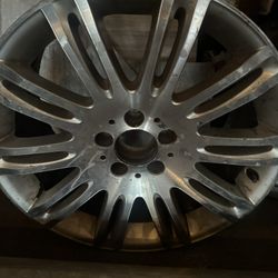 Mercedes Benz Rim
