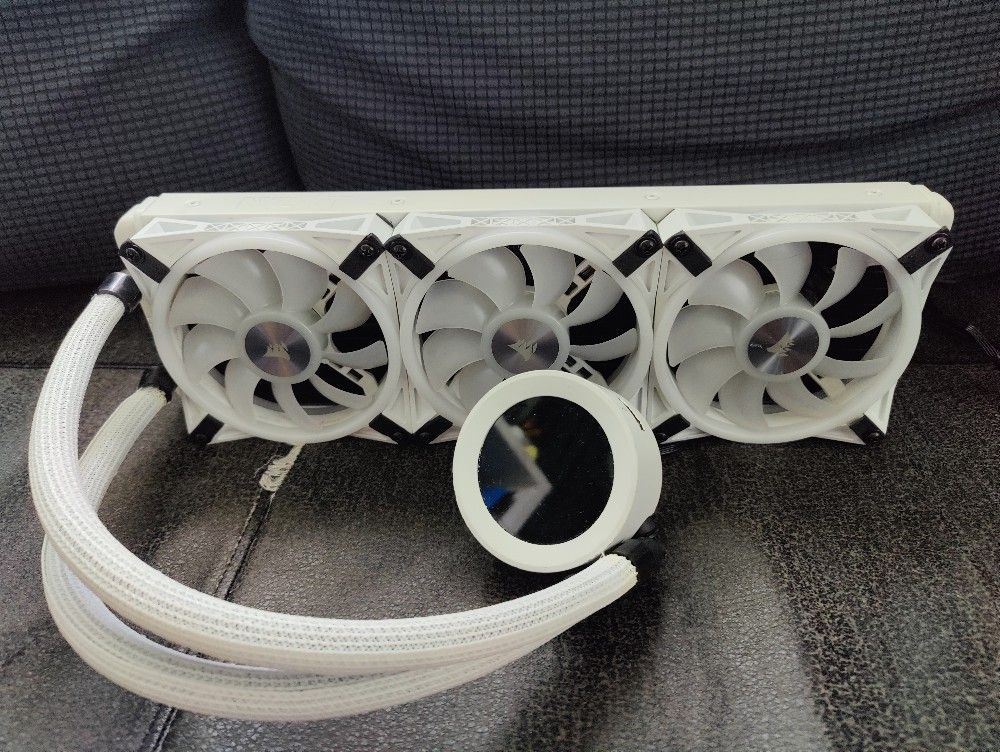 NZXT Kraken Z73 360mm AIO RGB CPU Liquid Cooler