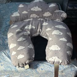 Breastfeeding Pillow 