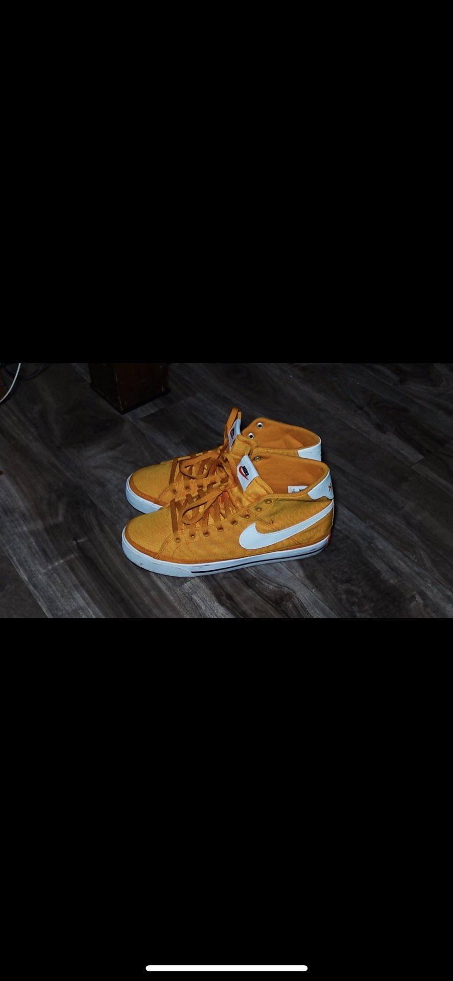 Nike Court Legacy Canvas Mid men’s Light Curry / Team Orange