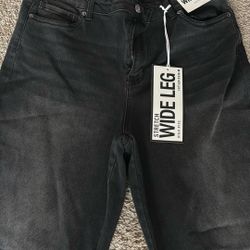 Wide Leg High Rise jeans
