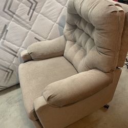 Living Spaces Tan Lift Recliner 