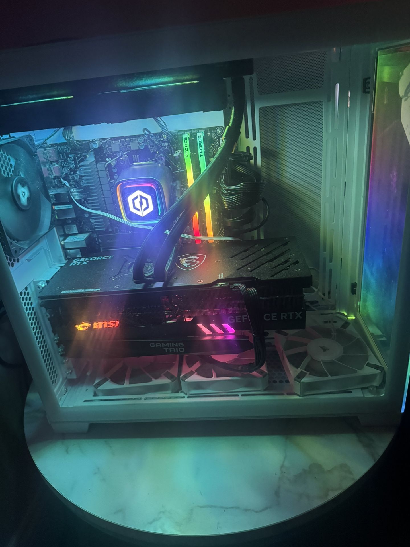 RTX 4090 / Ryzen 9 7950X3D Gaming PC – 4K MAX SETTINGS