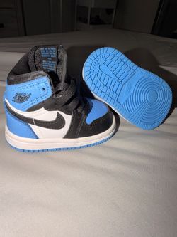 Air Jordan 1 Retro High OG TD 'UNC Toe'