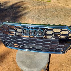 Extremely Nice Front Grill For Audi A4 S4 2020 2021 Original OEM Part 