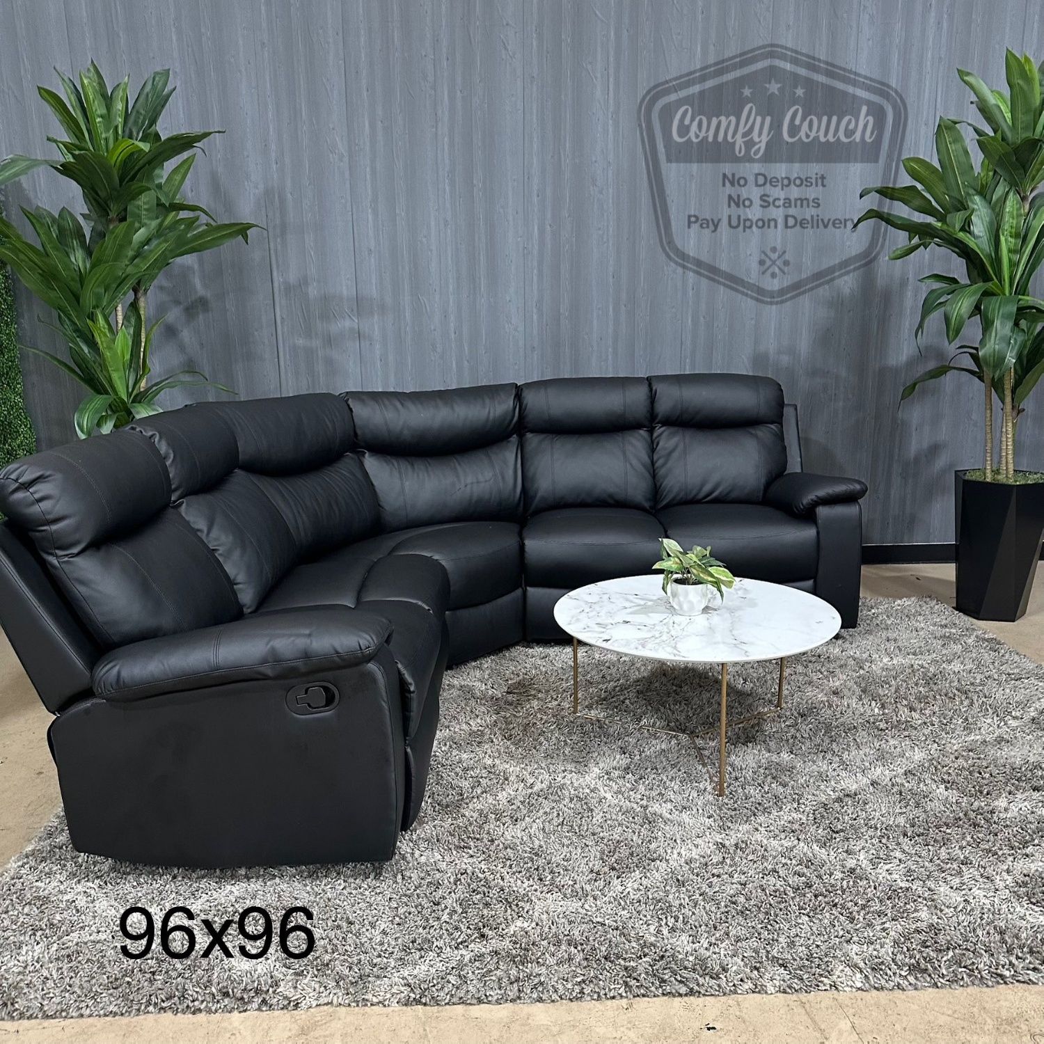 🛋️ Faux Leather Reclining Sectional (Delivery Available!! )