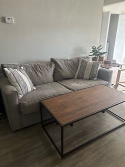 Sofa & Table Set