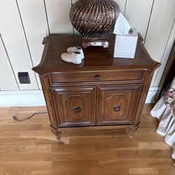 1960 Queen Bedroom Furniture 2 End Tables