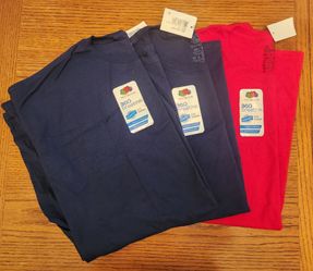 3 Fruit of the Loom Tshirts, New with Tags, 3XL