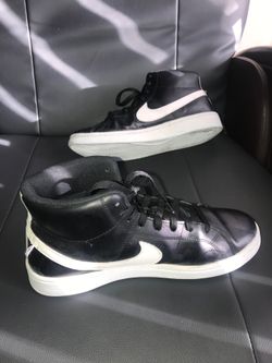 Nike Size 9.5