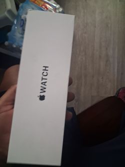 Apple watch (SE 3 42 mm )