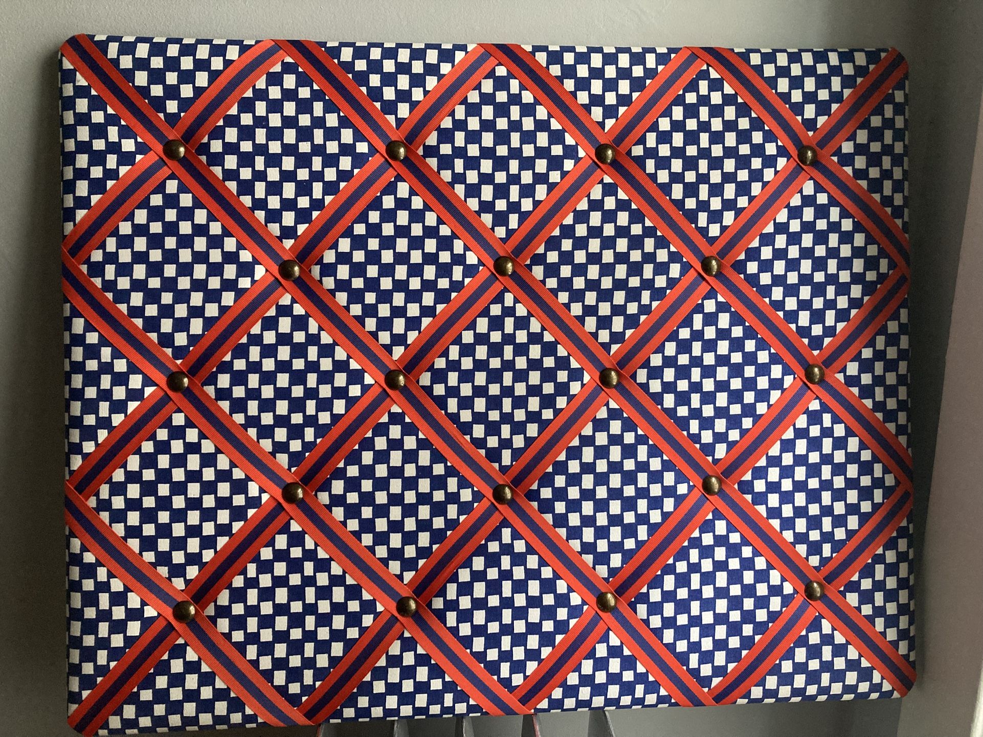 Anthropologie Bulletin Board