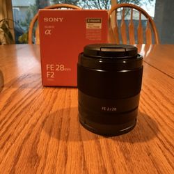 Sony FE 28mm f/2 – Excellent Condition – $225