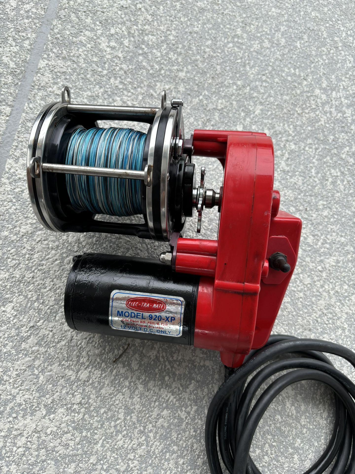 eastern washington football helmet isolated Huskies Authentic Speedflex Burning Shark Fishing Reel- Use: Moto This high SKU:CU200HGM