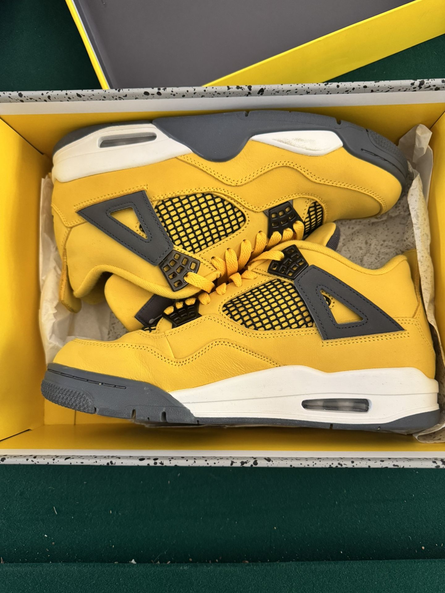 Jordan 4 Retro “Lightning” - Size 8.5 Men / 10 Women